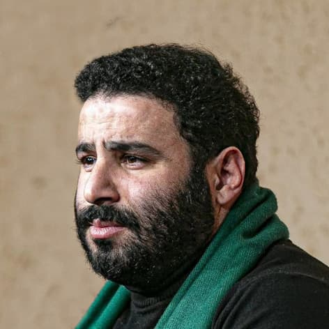 خیالش ز من دلربایی کند